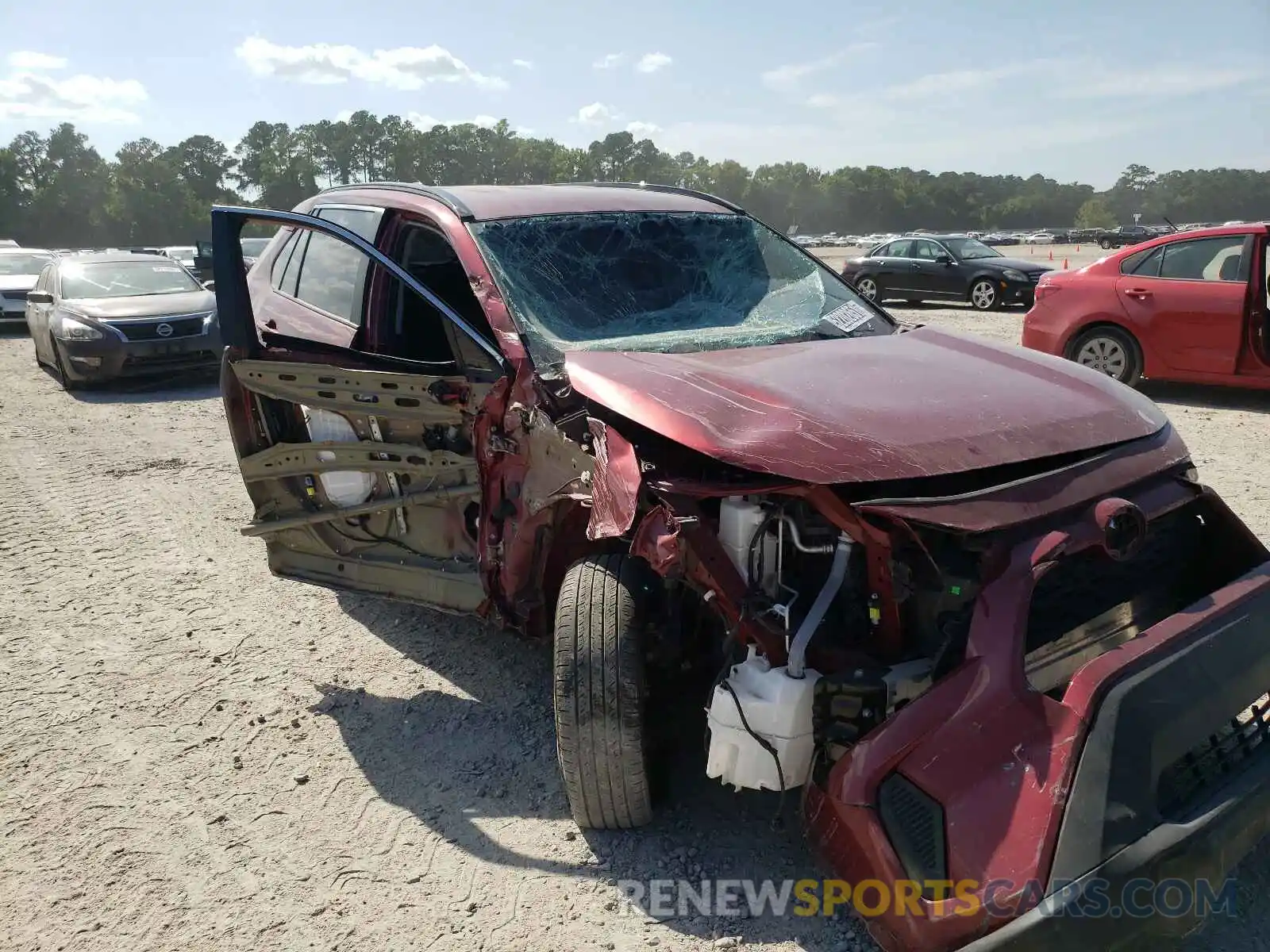 1 Photograph of a damaged car 2T3F1RFV7LC096418 TOYOTA RAV4 2020