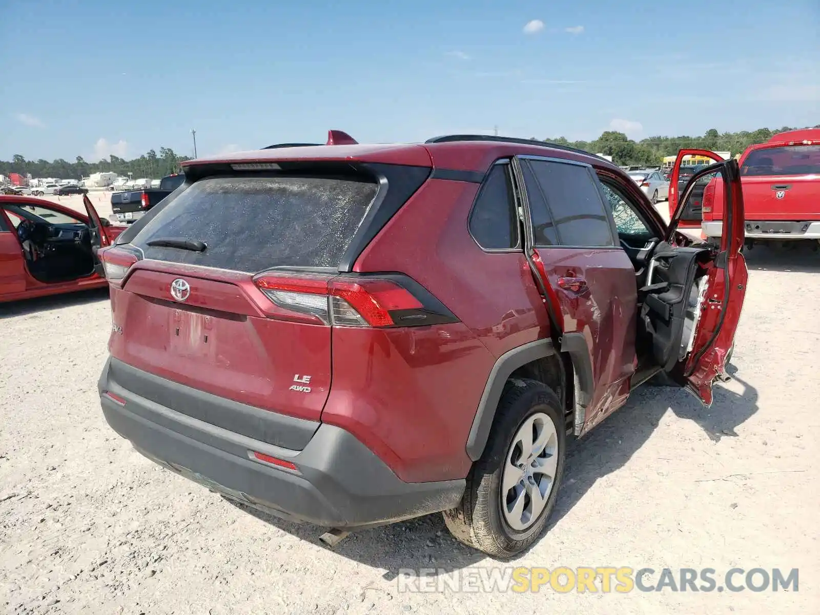 4 Photograph of a damaged car 2T3F1RFV7LC096418 TOYOTA RAV4 2020