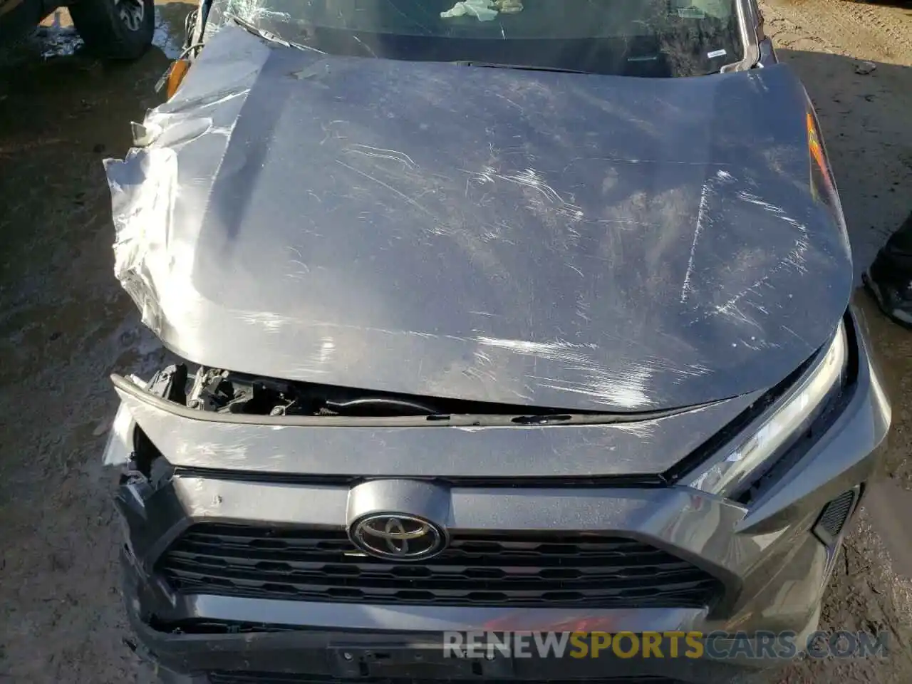 7 Photograph of a damaged car 2T3F1RFV7LC099044 TOYOTA RAV4 2020