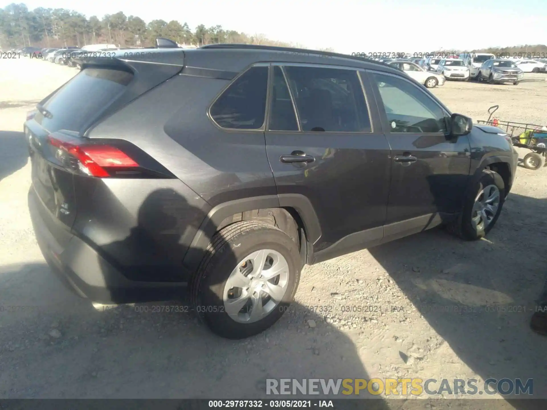 4 Photograph of a damaged car 2T3F1RFV7LC100306 TOYOTA RAV4 2020