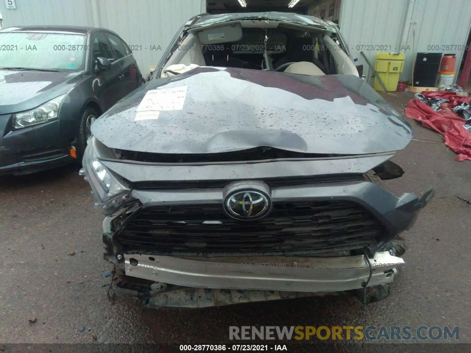 6 Photograph of a damaged car 2T3F1RFV7LC105649 TOYOTA RAV4 2020