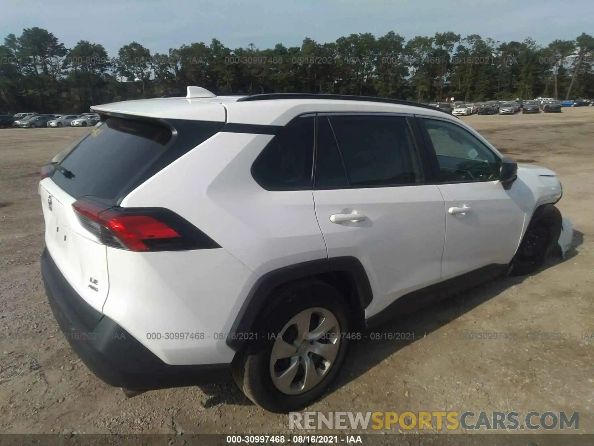 4 Photograph of a damaged car 2T3F1RFV7LC121544 TOYOTA RAV4 2020