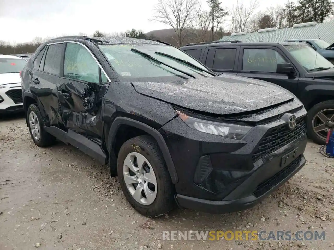 1 Photograph of a damaged car 2T3F1RFV7LC138084 TOYOTA RAV4 2020