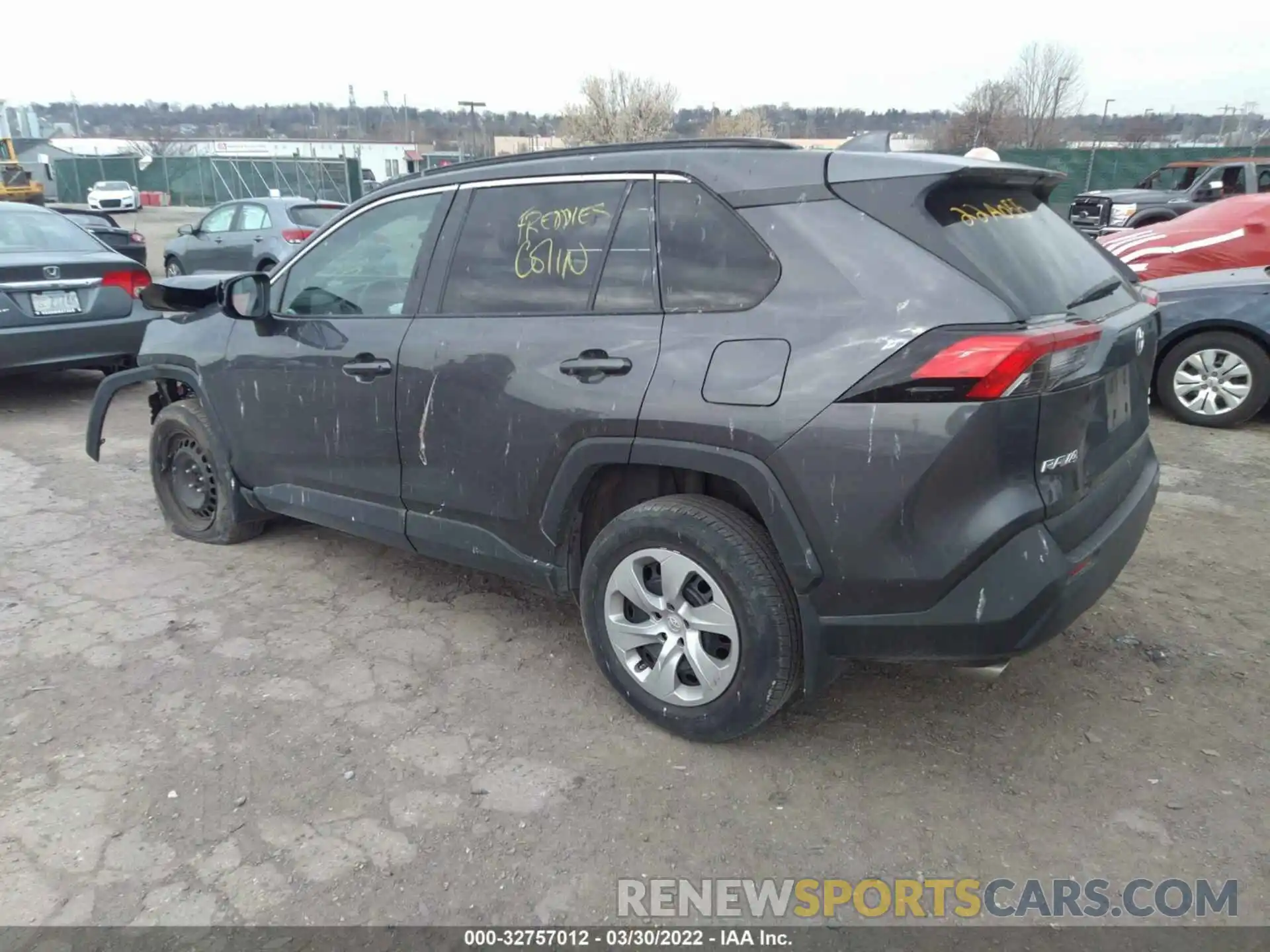 3 Photograph of a damaged car 2T3F1RFV7LW092724 TOYOTA RAV4 2020