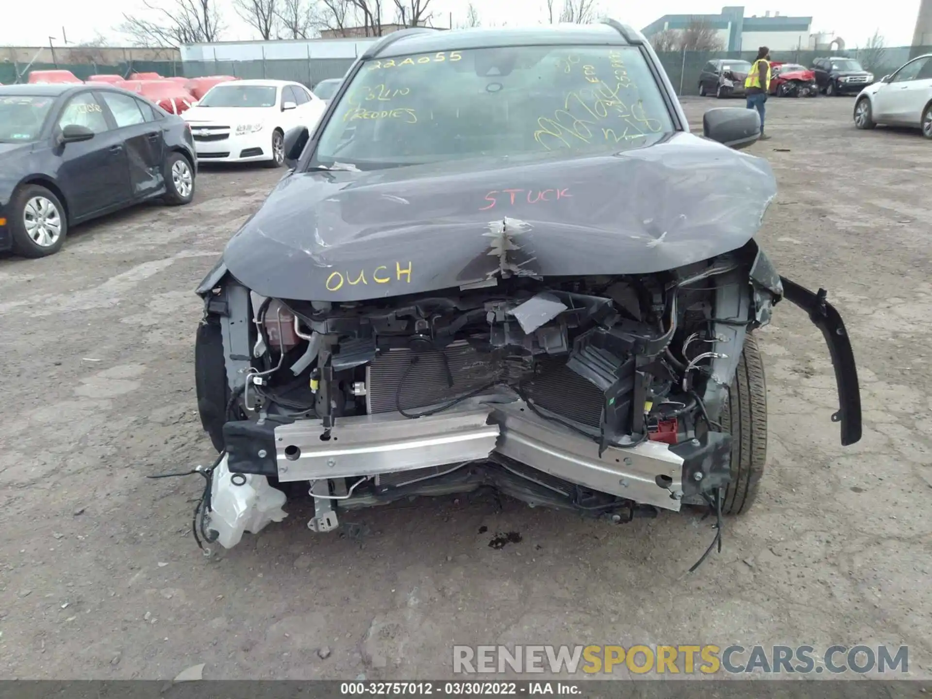 6 Photograph of a damaged car 2T3F1RFV7LW092724 TOYOTA RAV4 2020