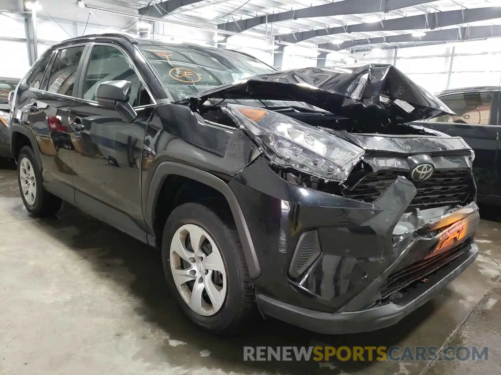 1 Photograph of a damaged car 2T3F1RFV7LW117153 TOYOTA RAV4 2020