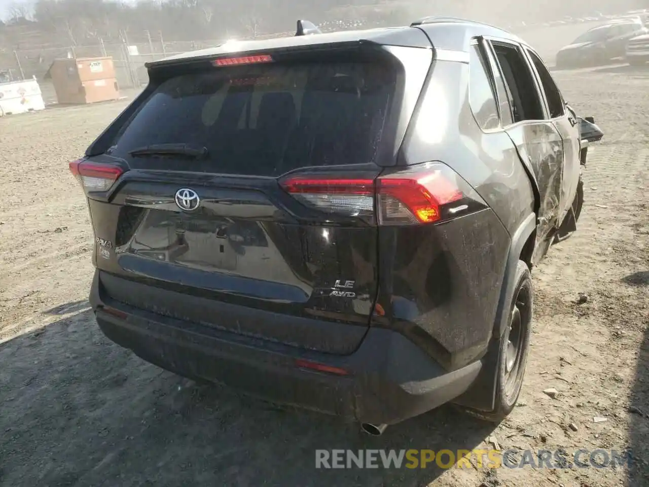 4 Photograph of a damaged car 2T3F1RFV7LW121395 TOYOTA RAV4 2020