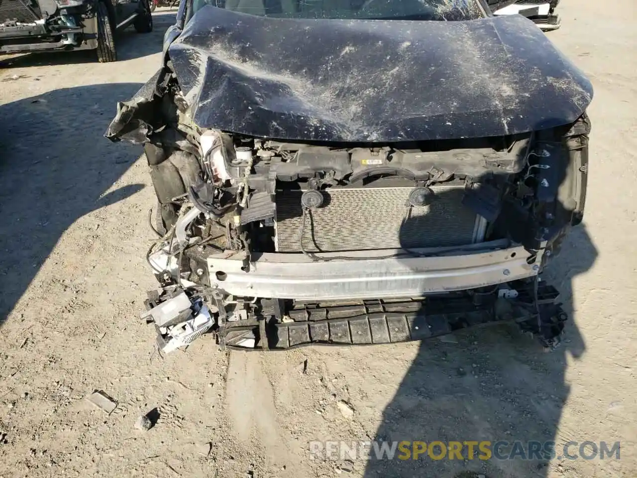 9 Photograph of a damaged car 2T3F1RFV7LW121395 TOYOTA RAV4 2020