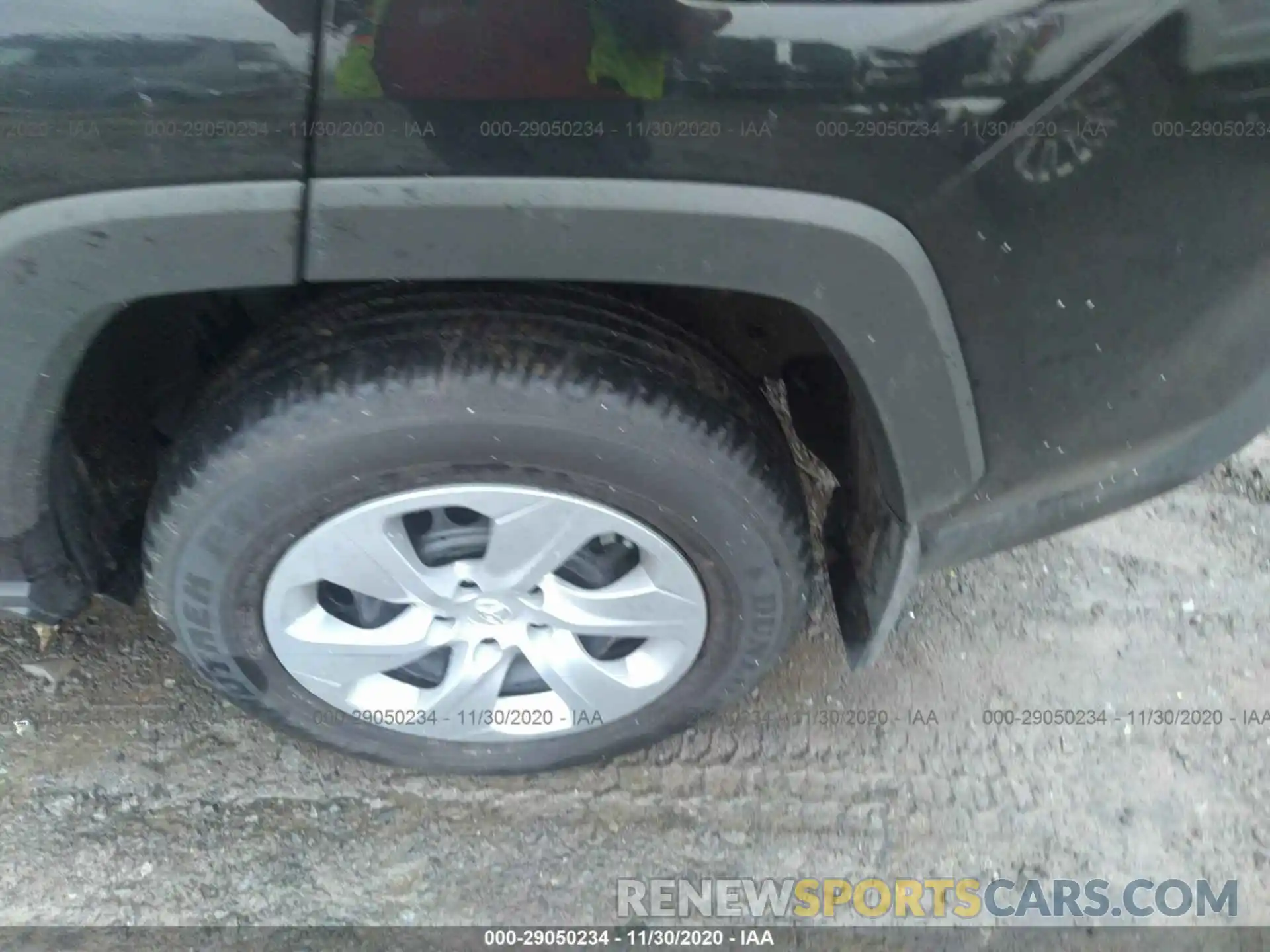 14 Photograph of a damaged car 2T3F1RFV7LW134115 TOYOTA RAV4 2020