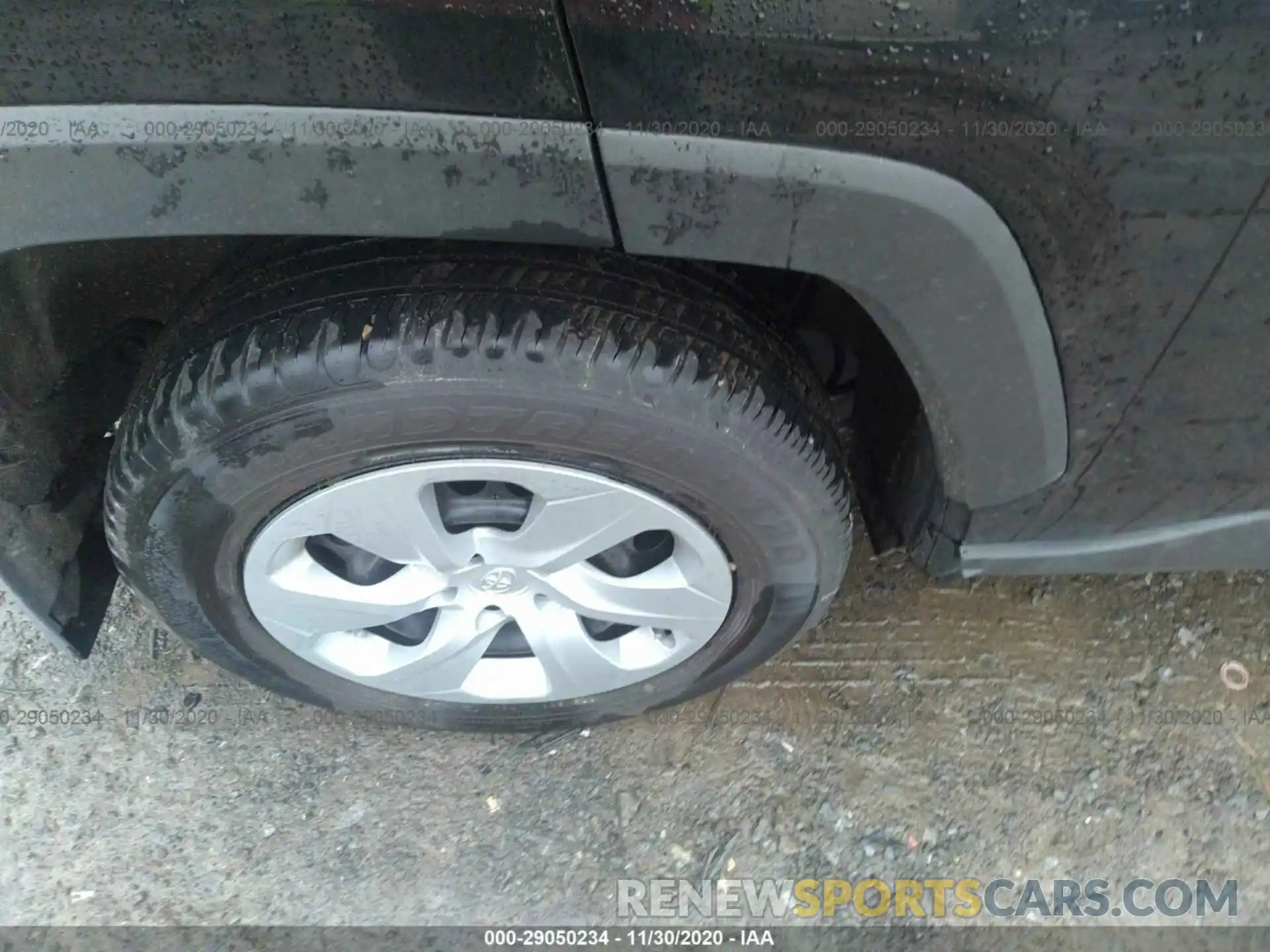 16 Photograph of a damaged car 2T3F1RFV7LW134115 TOYOTA RAV4 2020