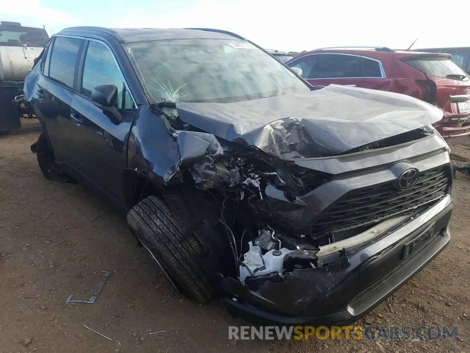 1 Photograph of a damaged car 2T3F1RFV8LC061323 TOYOTA RAV4 2020