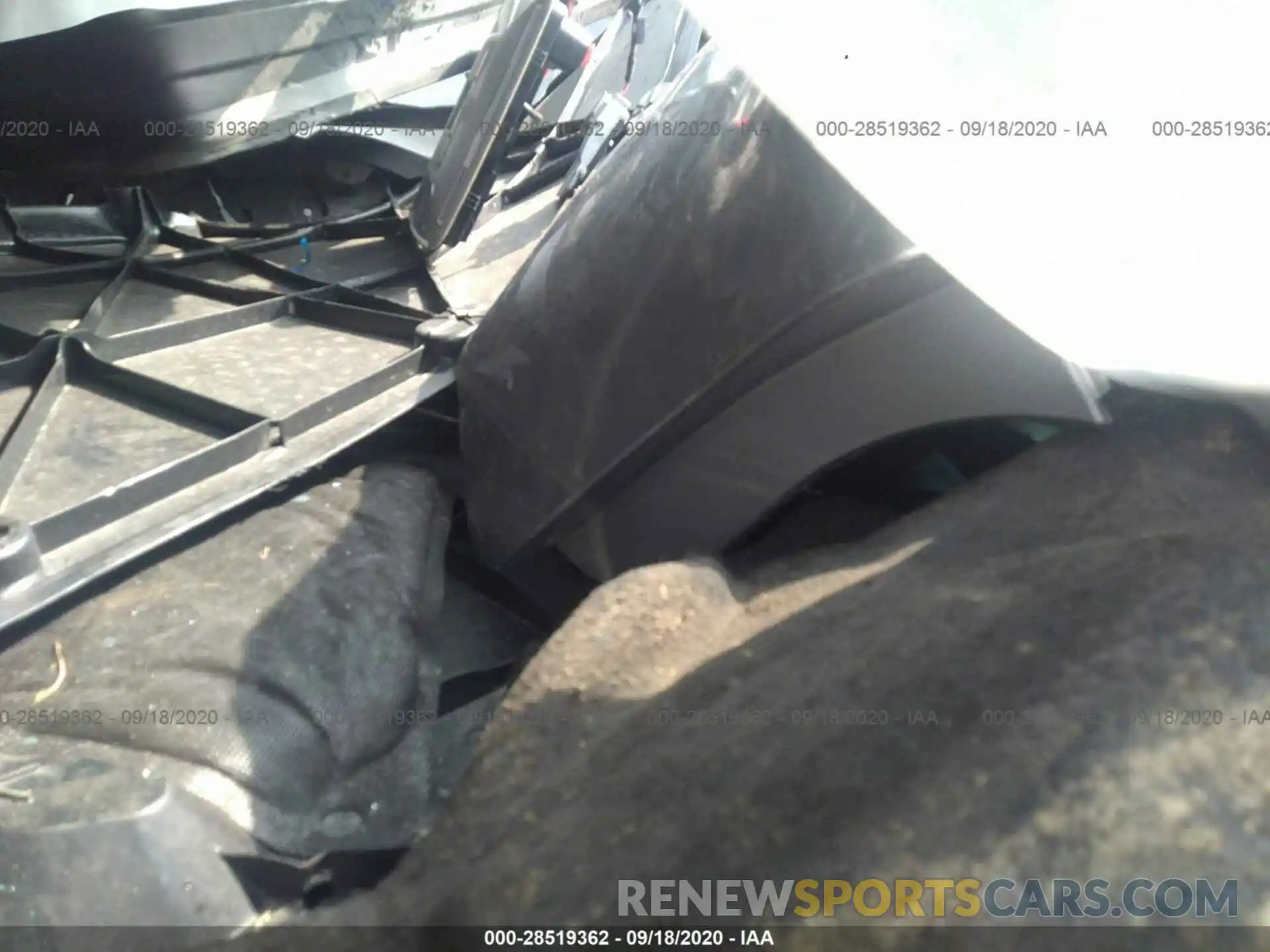 5 Фотография поврежденного автомобиля 2T3F1RFV8LC067137 TOYOTA RAV4 2020