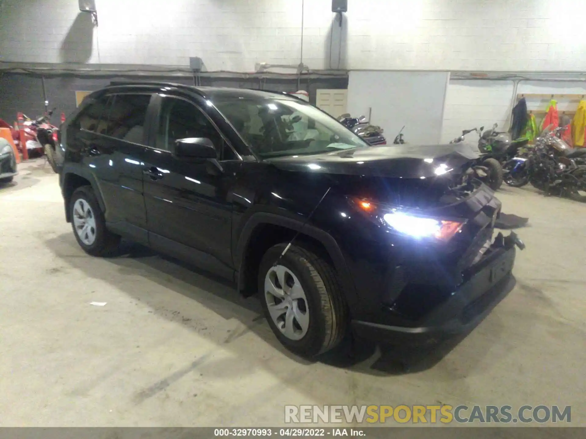 1 Photograph of a damaged car 2T3F1RFV8LC077134 TOYOTA RAV4 2020