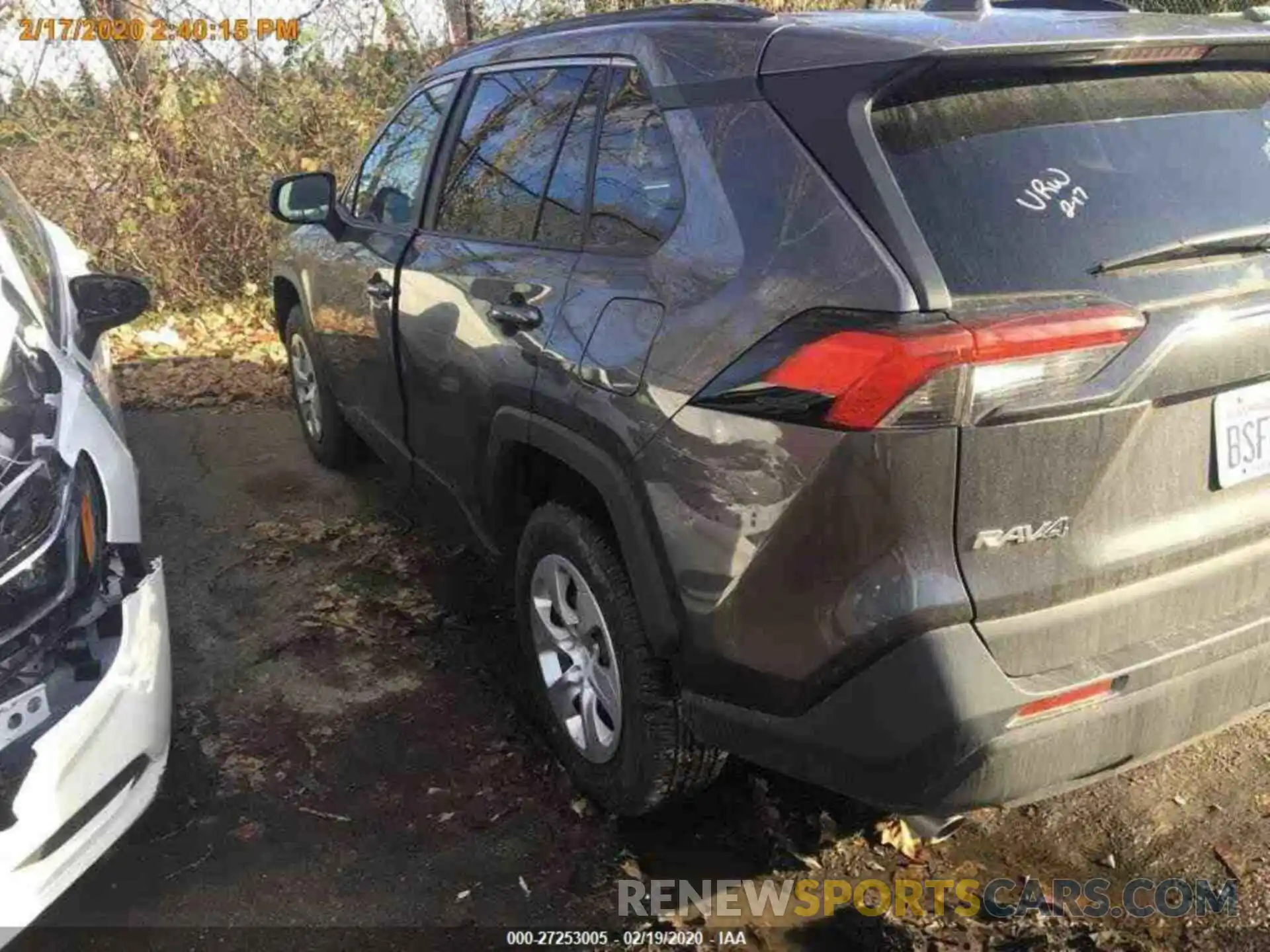 13 Photograph of a damaged car 2T3F1RFV8LC083130 TOYOTA RAV4 2020