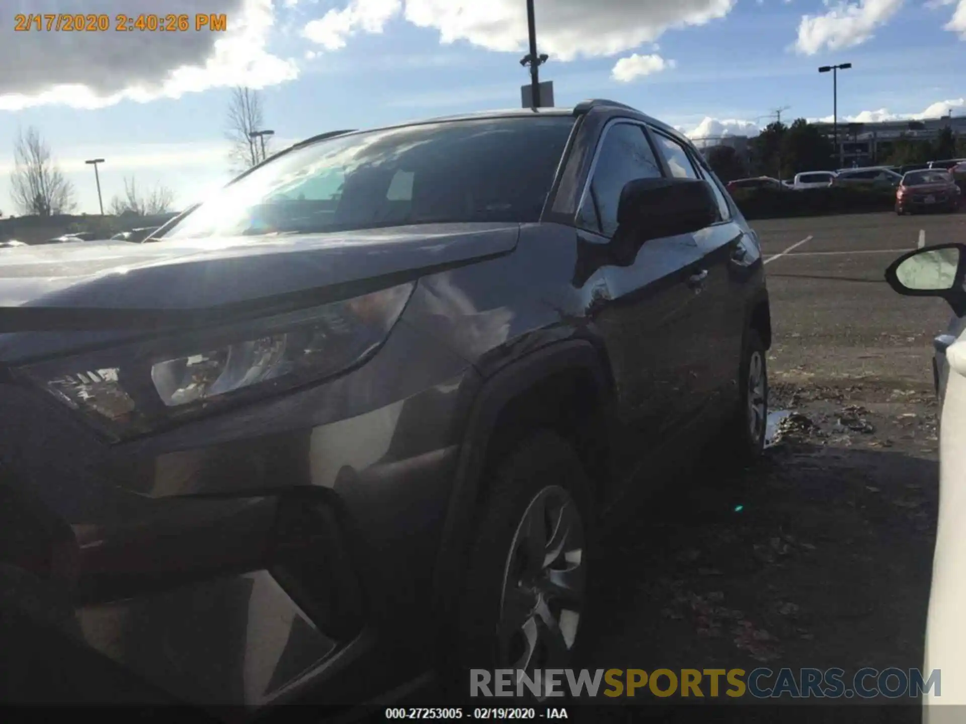 14 Photograph of a damaged car 2T3F1RFV8LC083130 TOYOTA RAV4 2020