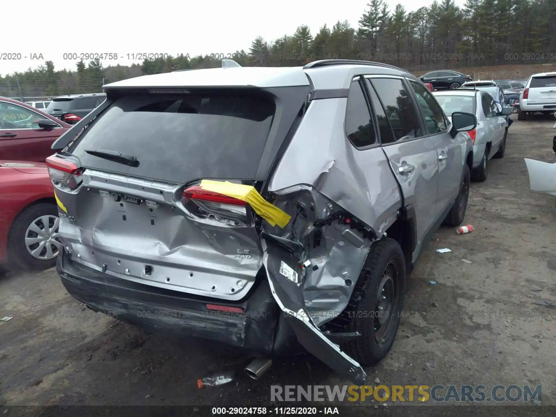 4 Photograph of a damaged car 2T3F1RFV8LC090613 TOYOTA RAV4 2020