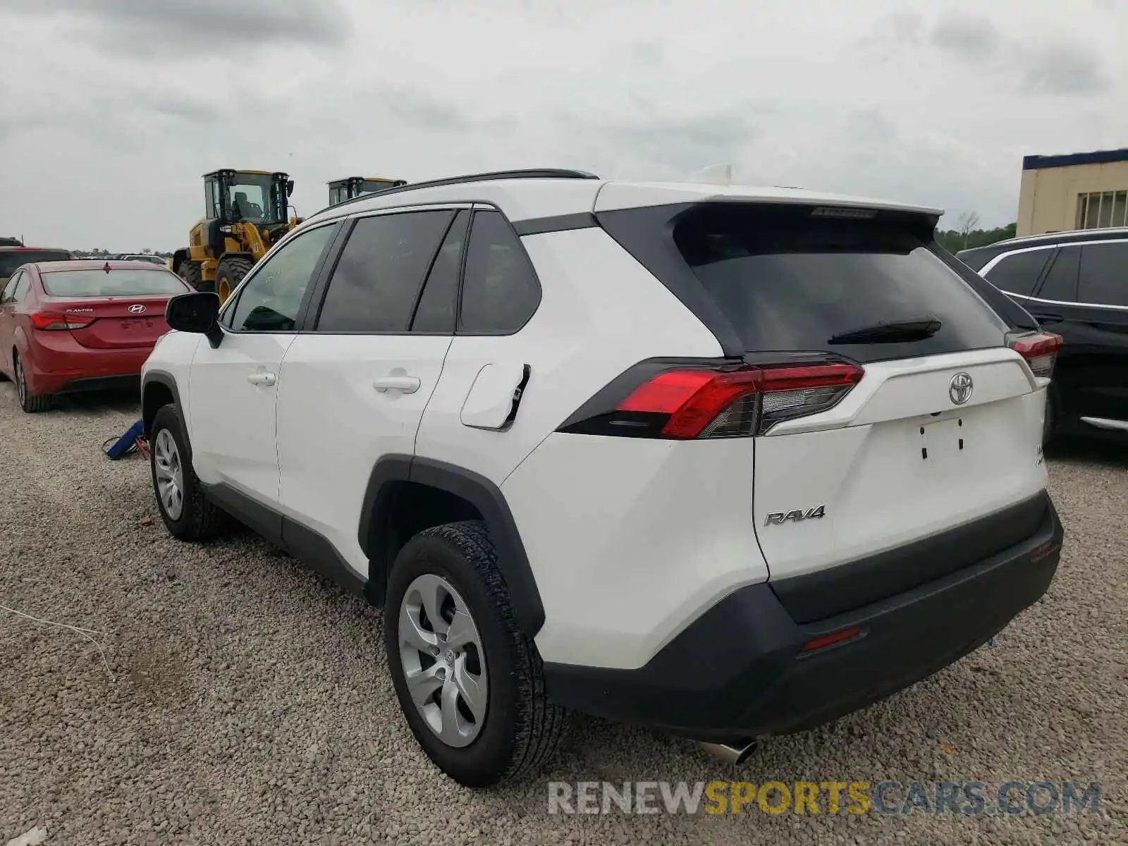 3 Photograph of a damaged car 2T3F1RFV8LC101528 TOYOTA RAV4 2020