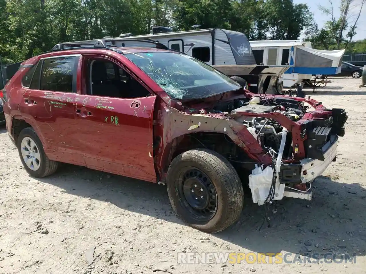 1 Photograph of a damaged car 2T3F1RFV8LC132214 TOYOTA RAV4 2020