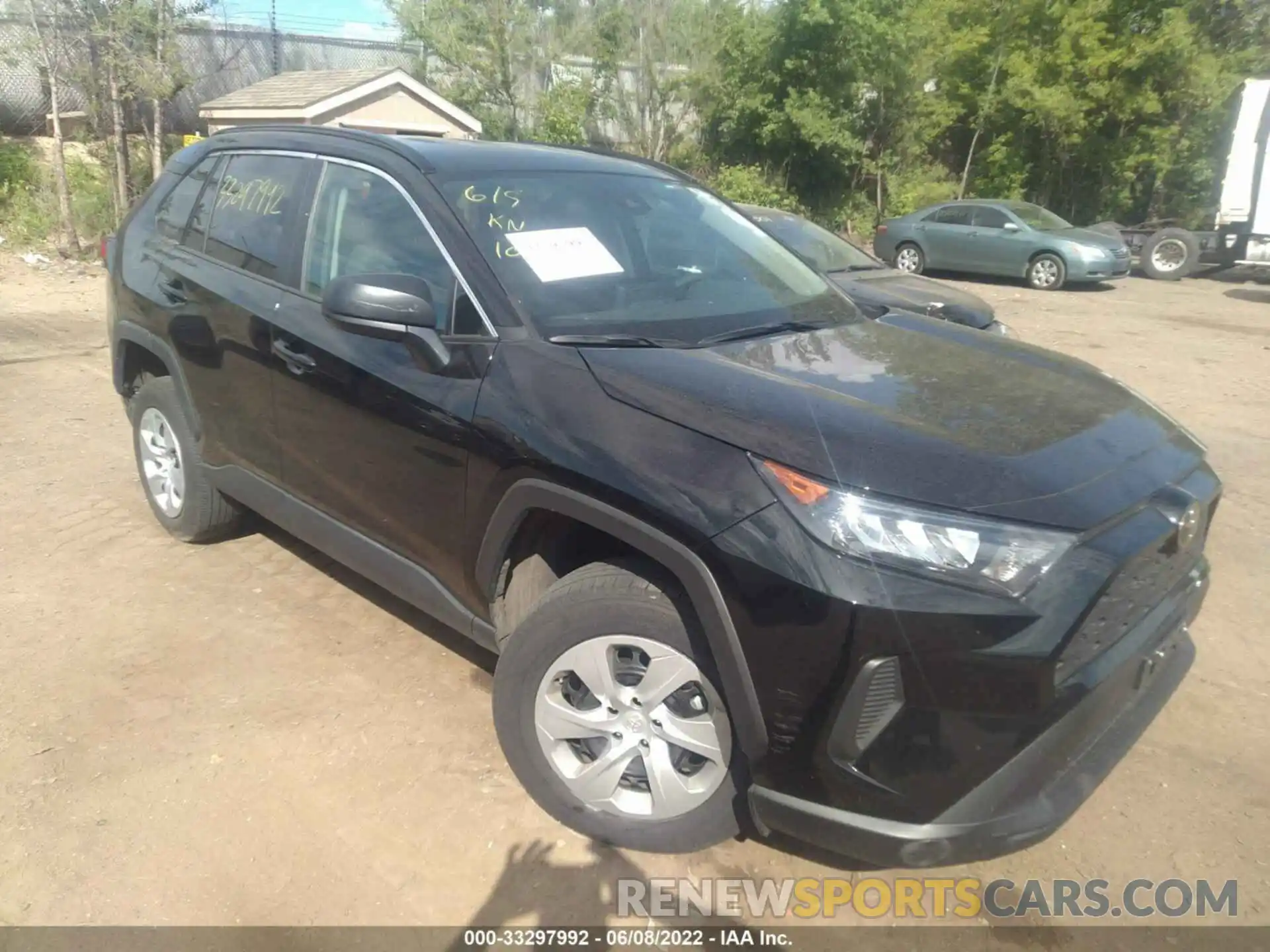 1 Фотография поврежденного автомобиля 2T3F1RFV8LW135516 TOYOTA RAV4 2020