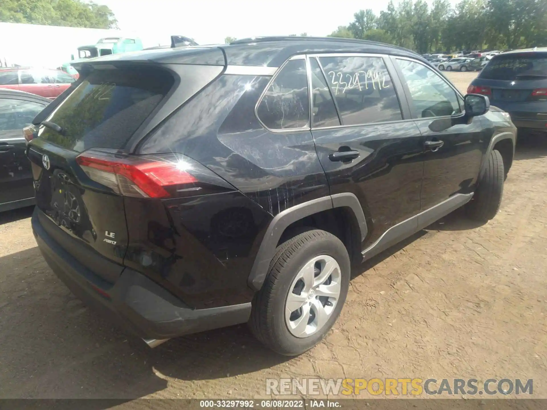 4 Фотография поврежденного автомобиля 2T3F1RFV8LW135516 TOYOTA RAV4 2020