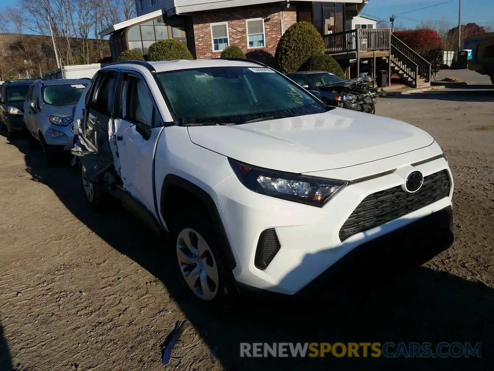 1 Photograph of a damaged car 2T3F1RFV9LC067440 TOYOTA RAV4 2020