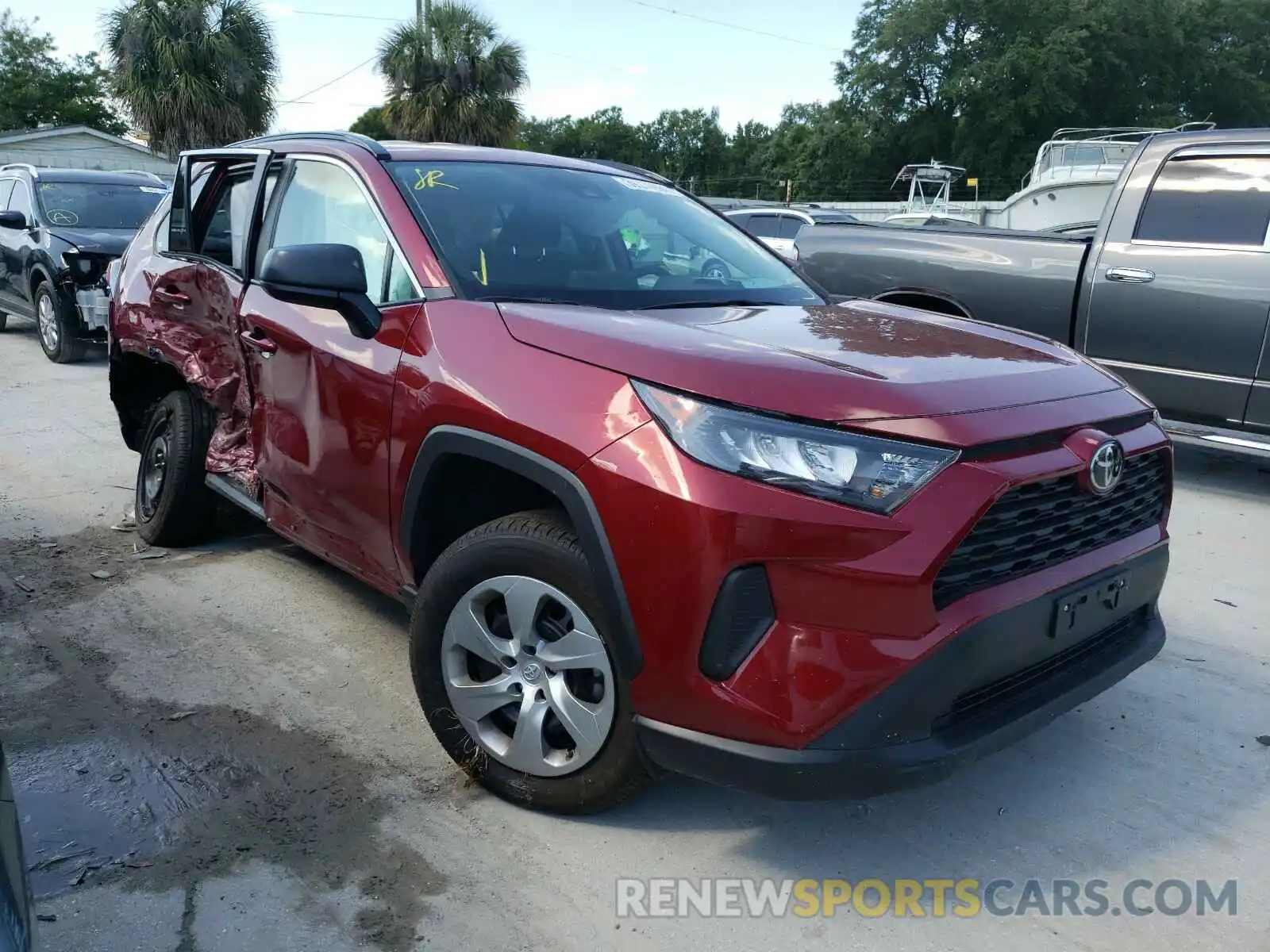 1 Photograph of a damaged car 2T3F1RFV9LC096940 TOYOTA RAV4 2020