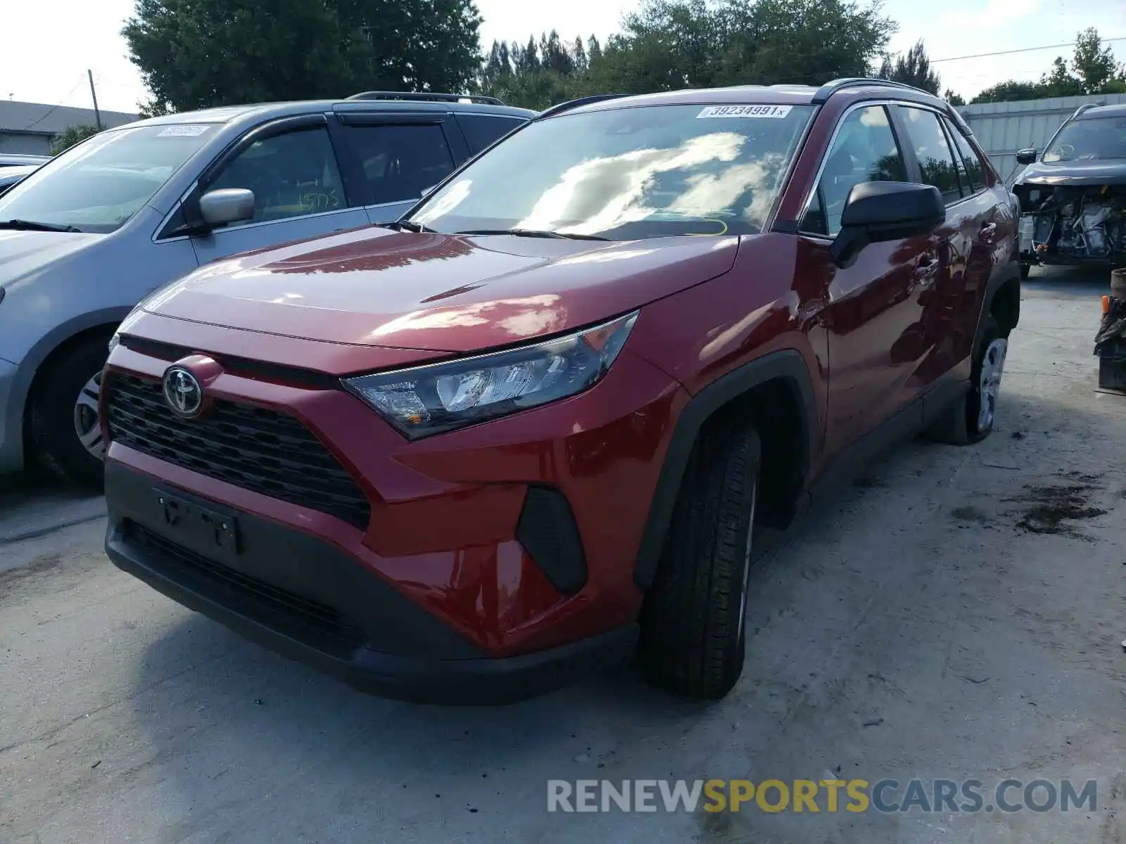 2 Photograph of a damaged car 2T3F1RFV9LC096940 TOYOTA RAV4 2020