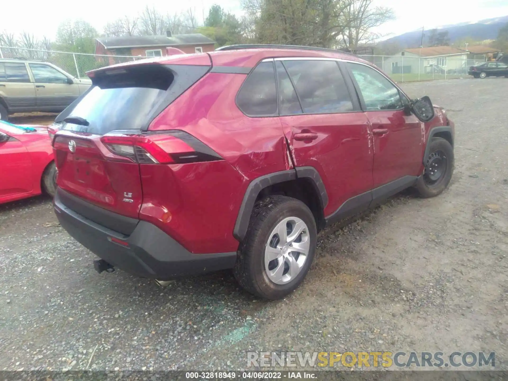 4 Photograph of a damaged car 2T3F1RFV9LC106642 TOYOTA RAV4 2020