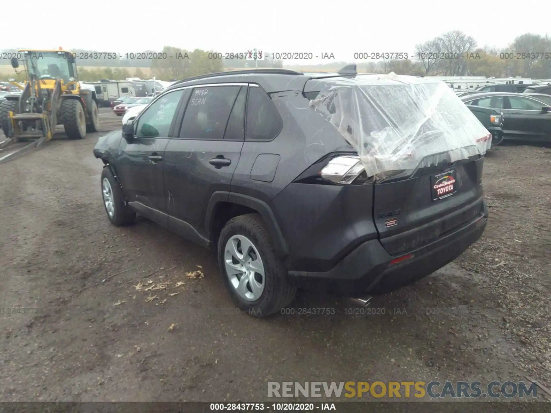 3 Photograph of a damaged car 2T3F1RFV9LC124283 TOYOTA RAV4 2020