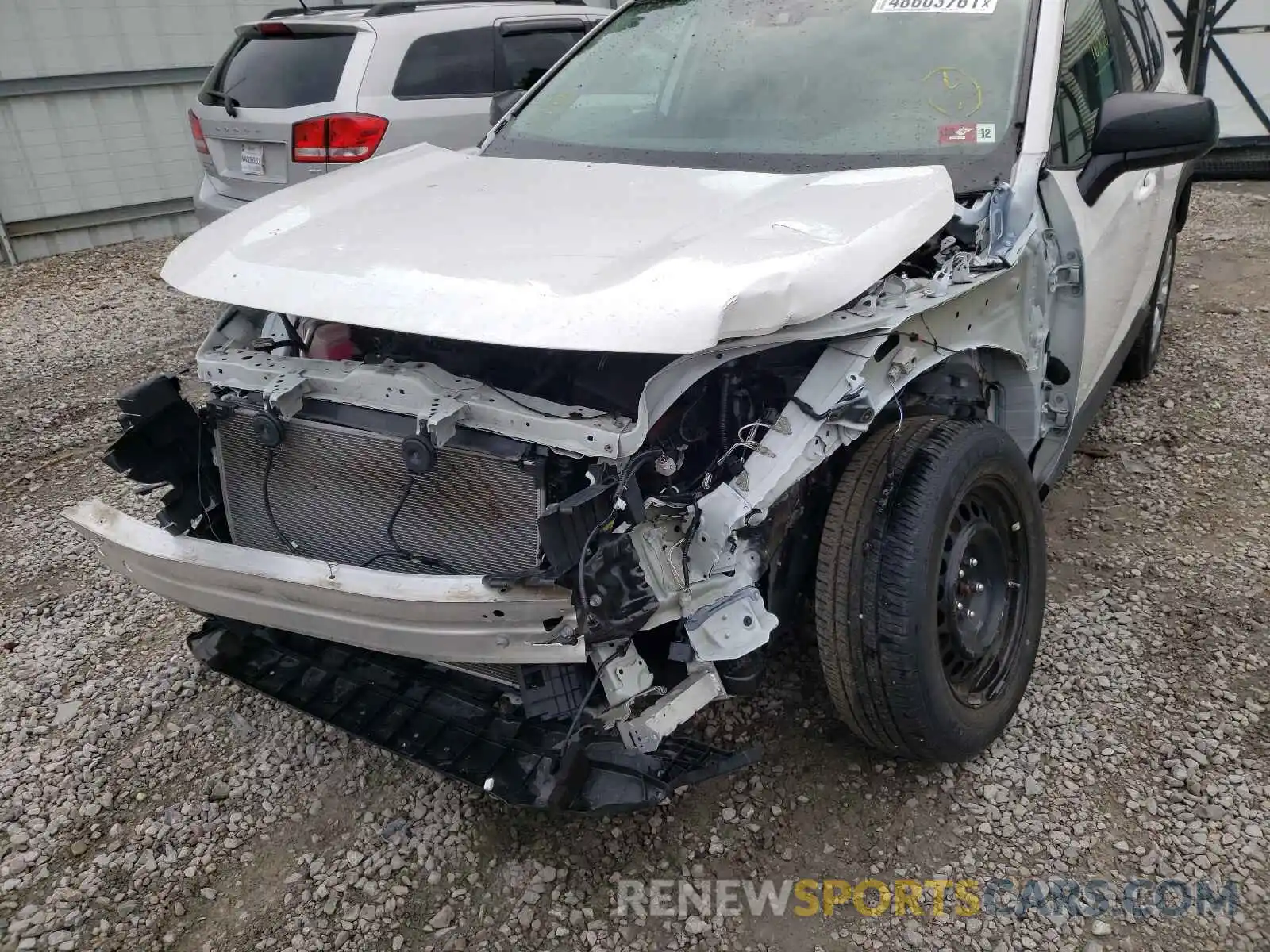 9 Photograph of a damaged car 2T3F1RFV9LW086603 TOYOTA RAV4 2020