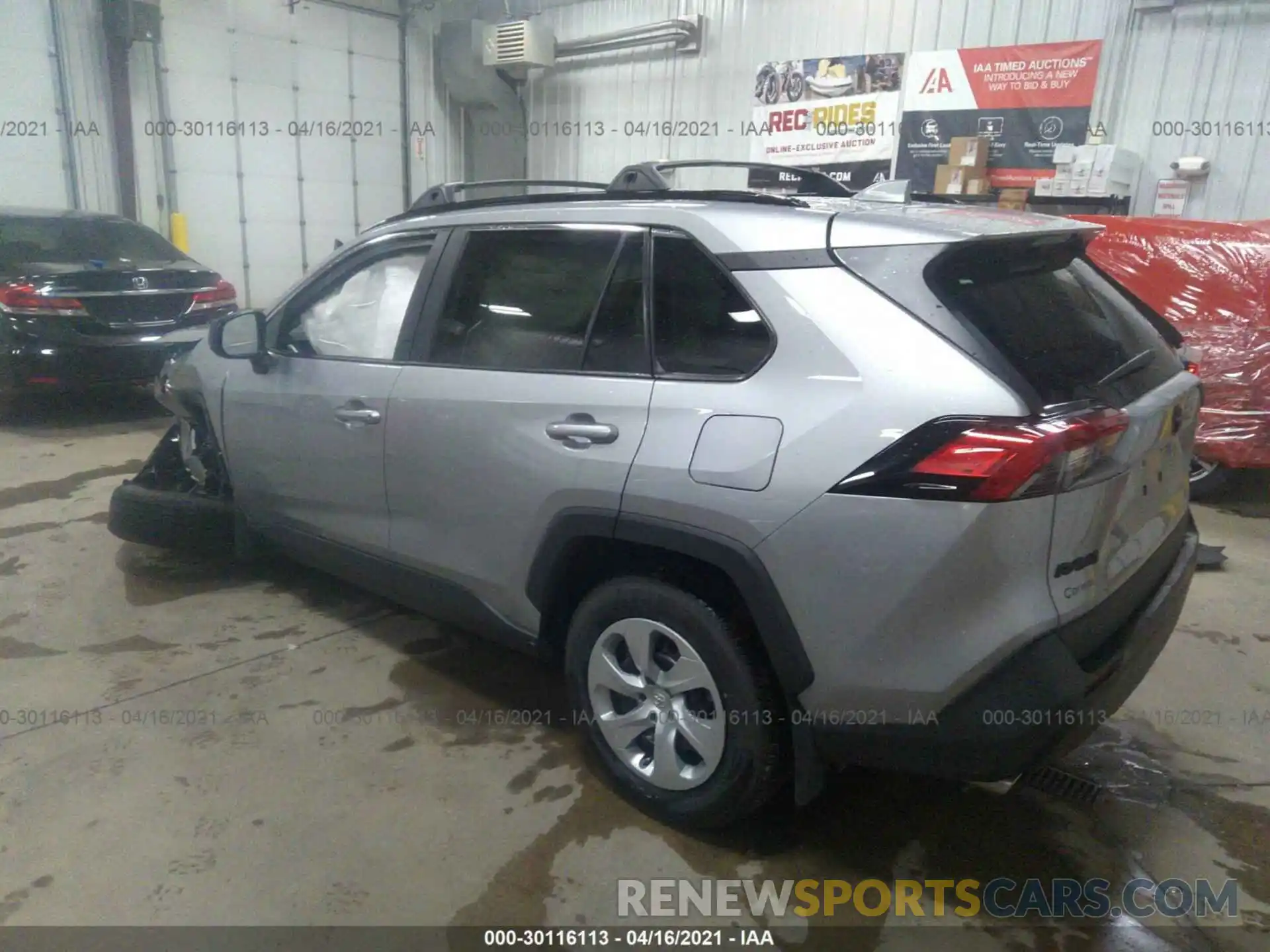 3 Photograph of a damaged car 2T3F1RFV9LW089095 TOYOTA RAV4 2020