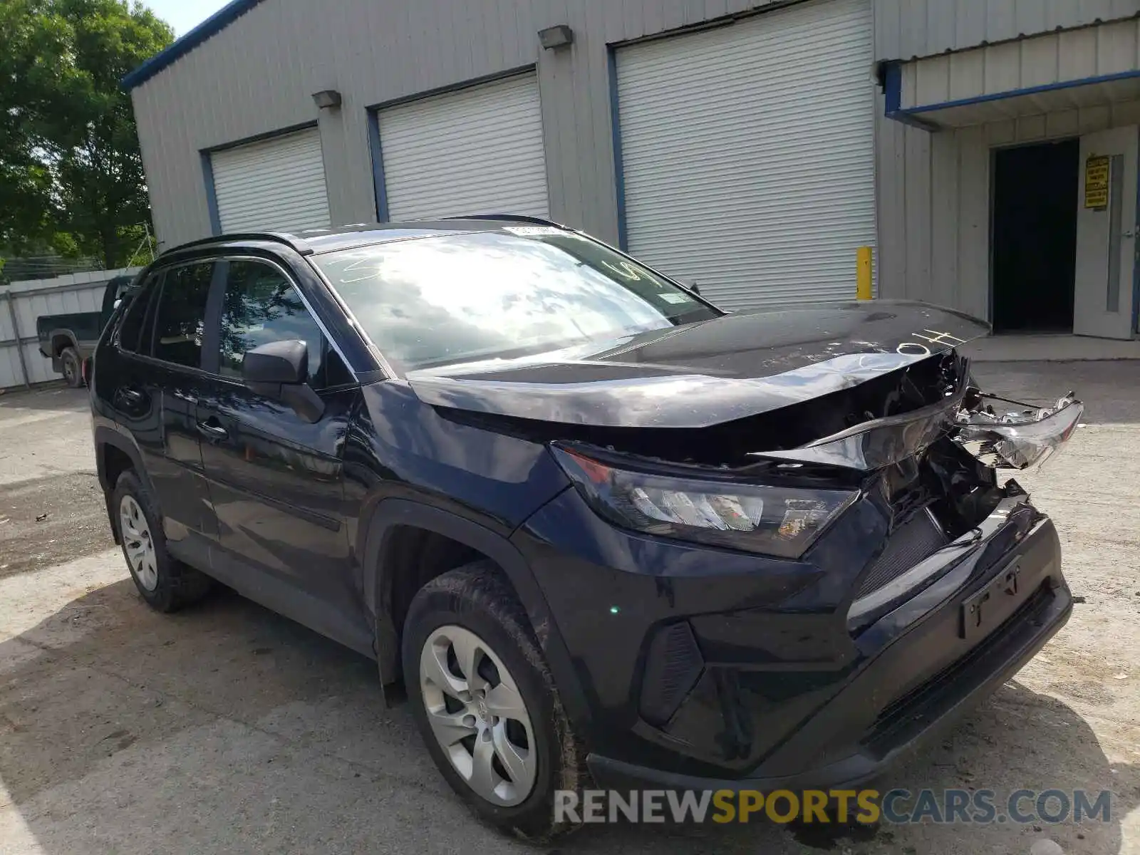 1 Photograph of a damaged car 2T3F1RFV9LW094751 TOYOTA RAV4 2020