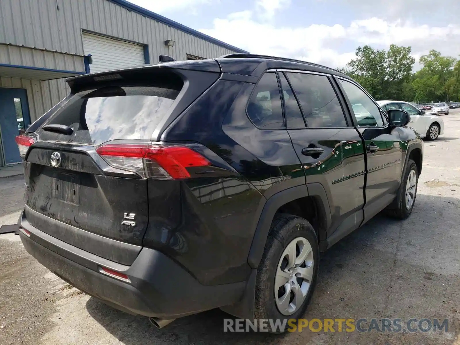 4 Photograph of a damaged car 2T3F1RFV9LW094751 TOYOTA RAV4 2020