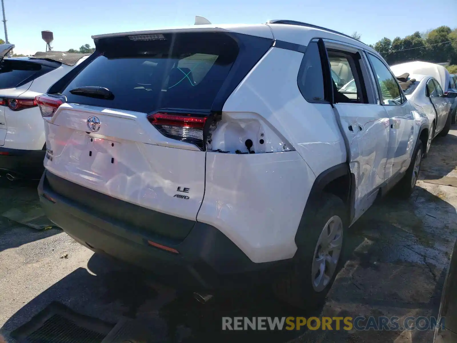 4 Photograph of a damaged car 2T3F1RFV9LW095494 TOYOTA RAV4 2020