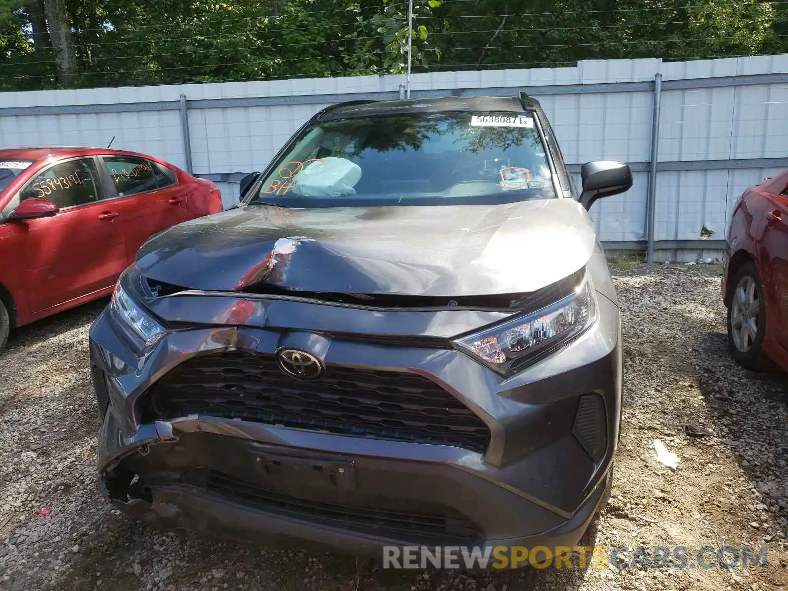 9 Photograph of a damaged car 2T3F1RFV9LW114089 TOYOTA RAV4 2020