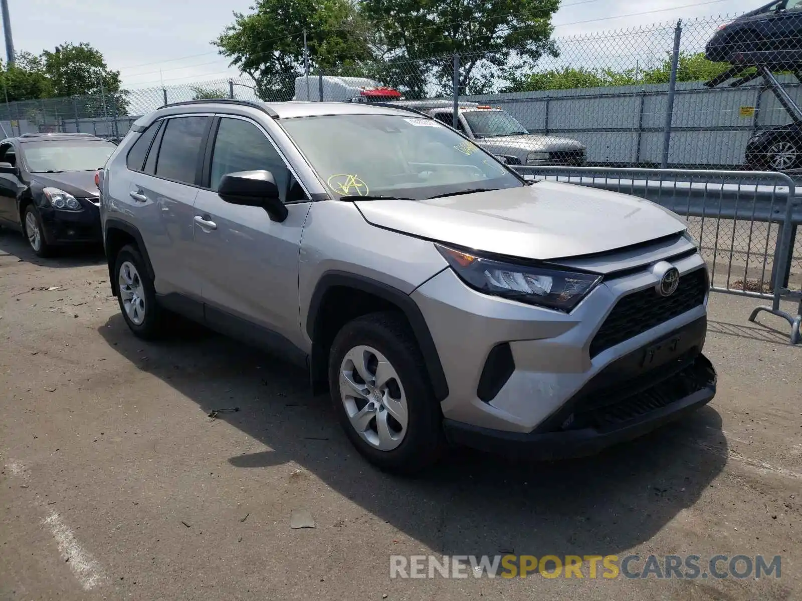 1 Photograph of a damaged car 2T3F1RFVXLC069889 TOYOTA RAV4 2020