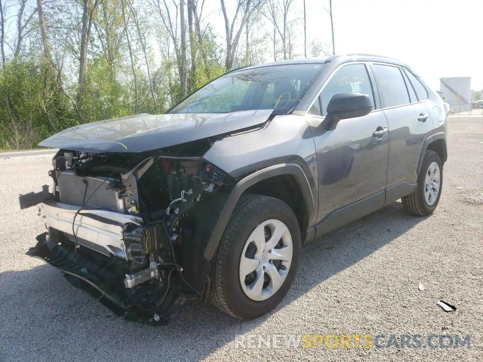 2 Photograph of a damaged car 2T3F1RFVXLC080794 TOYOTA RAV4 2020