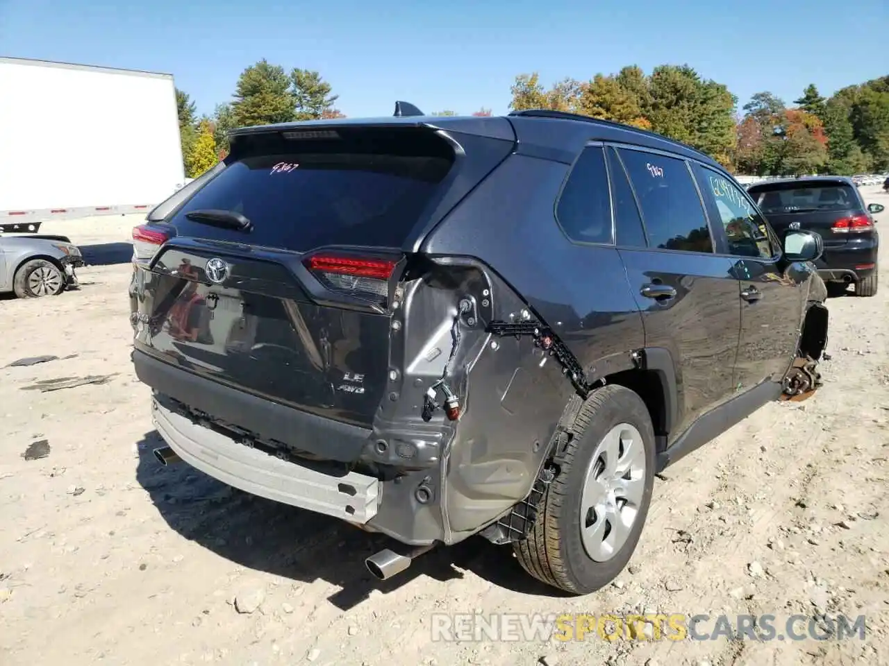 4 Photograph of a damaged car 2T3F1RFVXLC087308 TOYOTA RAV4 2020