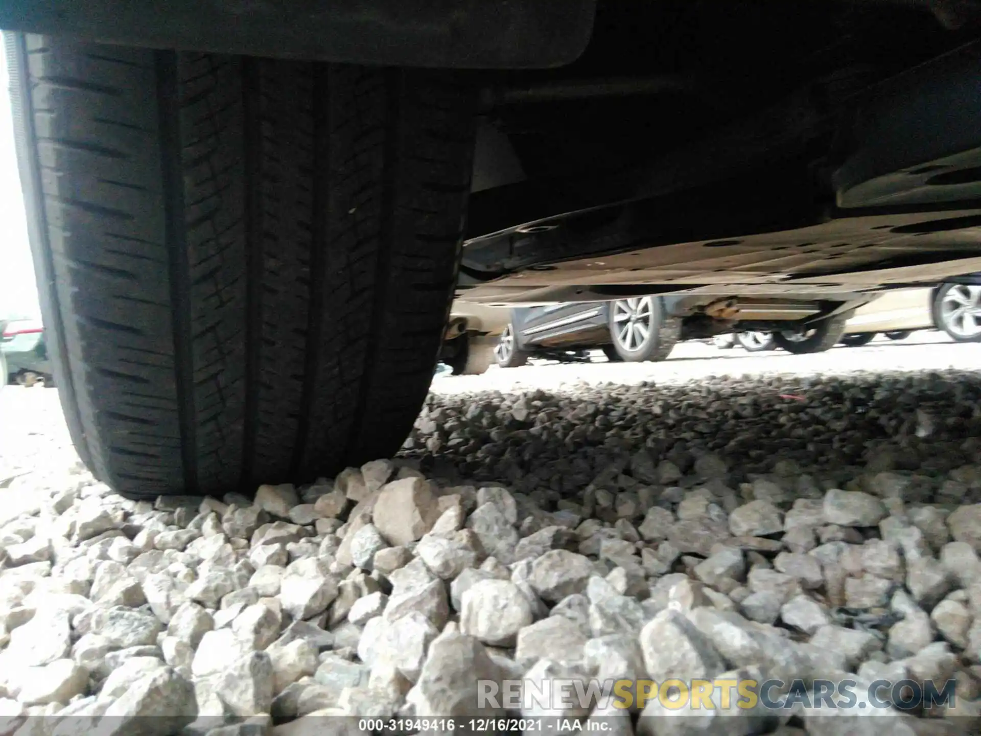 12 Photograph of a damaged car 2T3F1RFVXLC102342 TOYOTA RAV4 2020