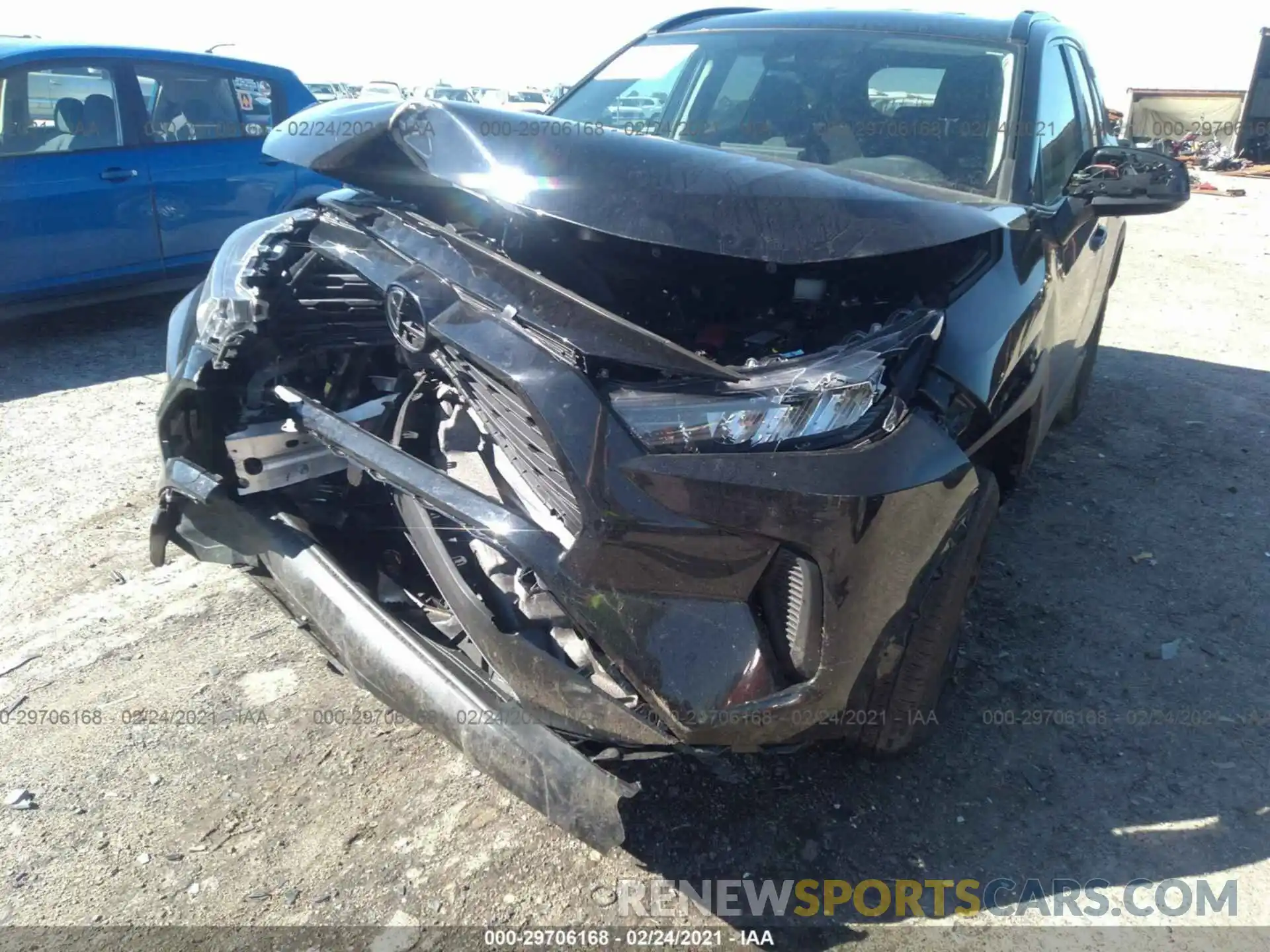 6 Фотография поврежденного автомобиля 2T3F1RFVXLC107749 TOYOTA RAV4 2020