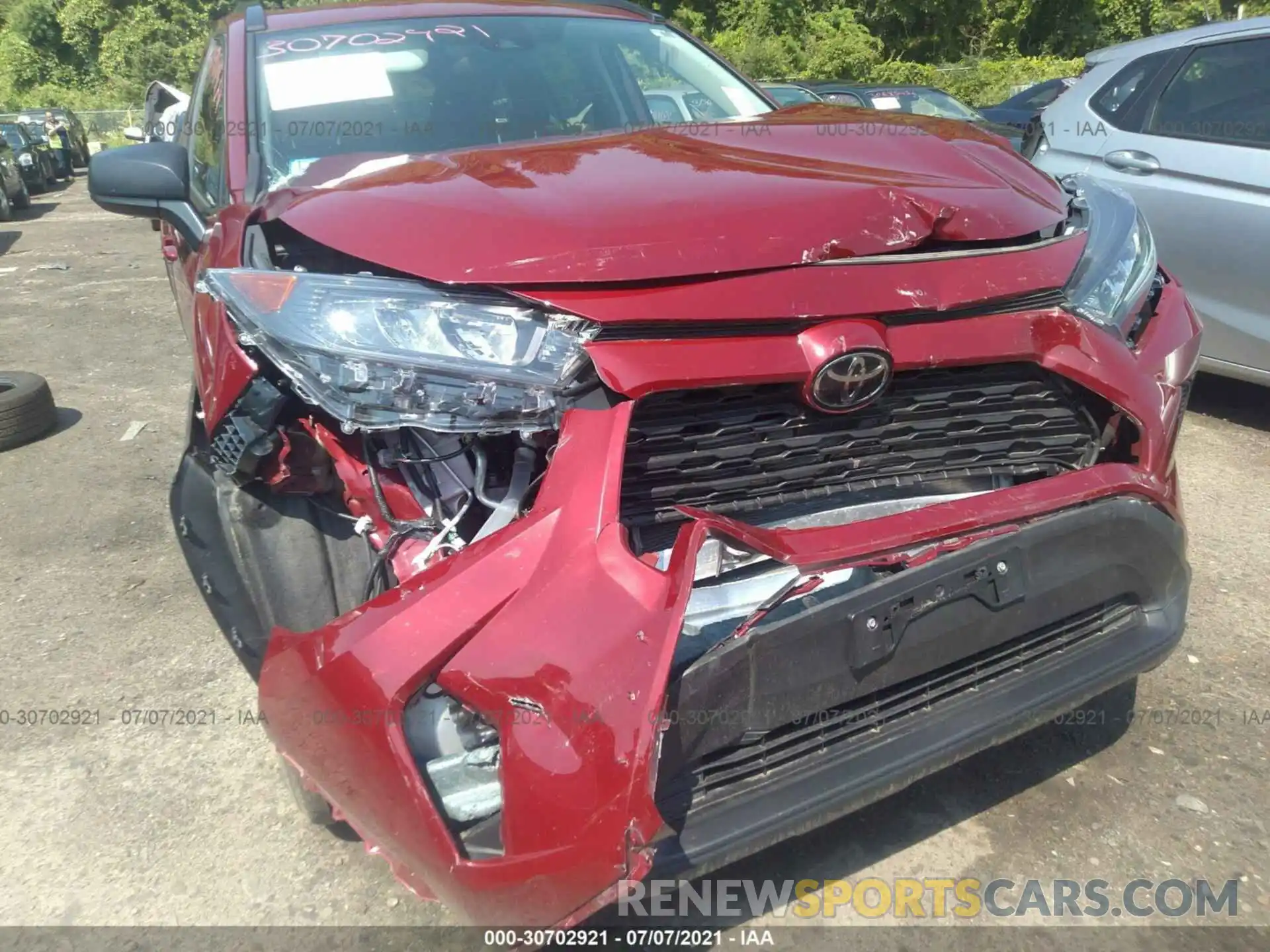 6 Photograph of a damaged car 2T3F1RFVXLC116600 TOYOTA RAV4 2020