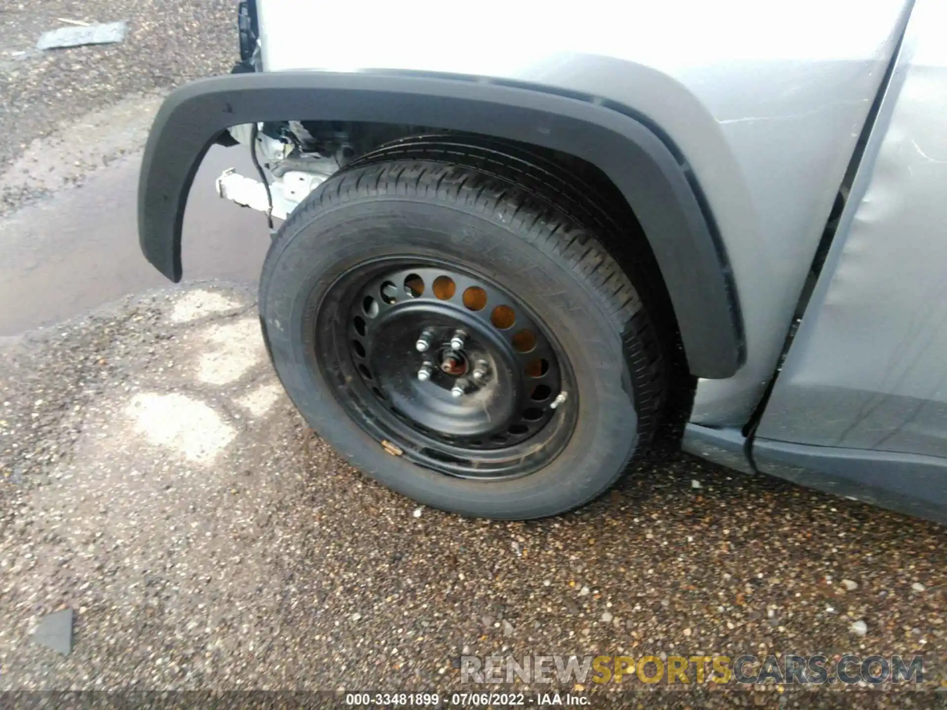 12 Photograph of a damaged car 2T3F1RFVXLC121974 TOYOTA RAV4 2020