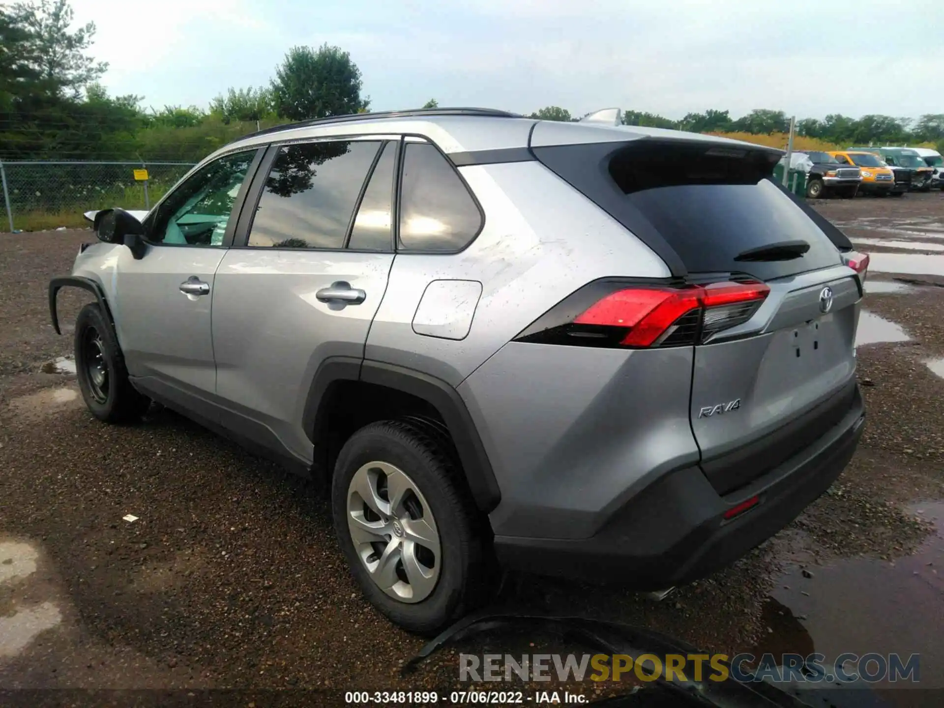 3 Photograph of a damaged car 2T3F1RFVXLC121974 TOYOTA RAV4 2020