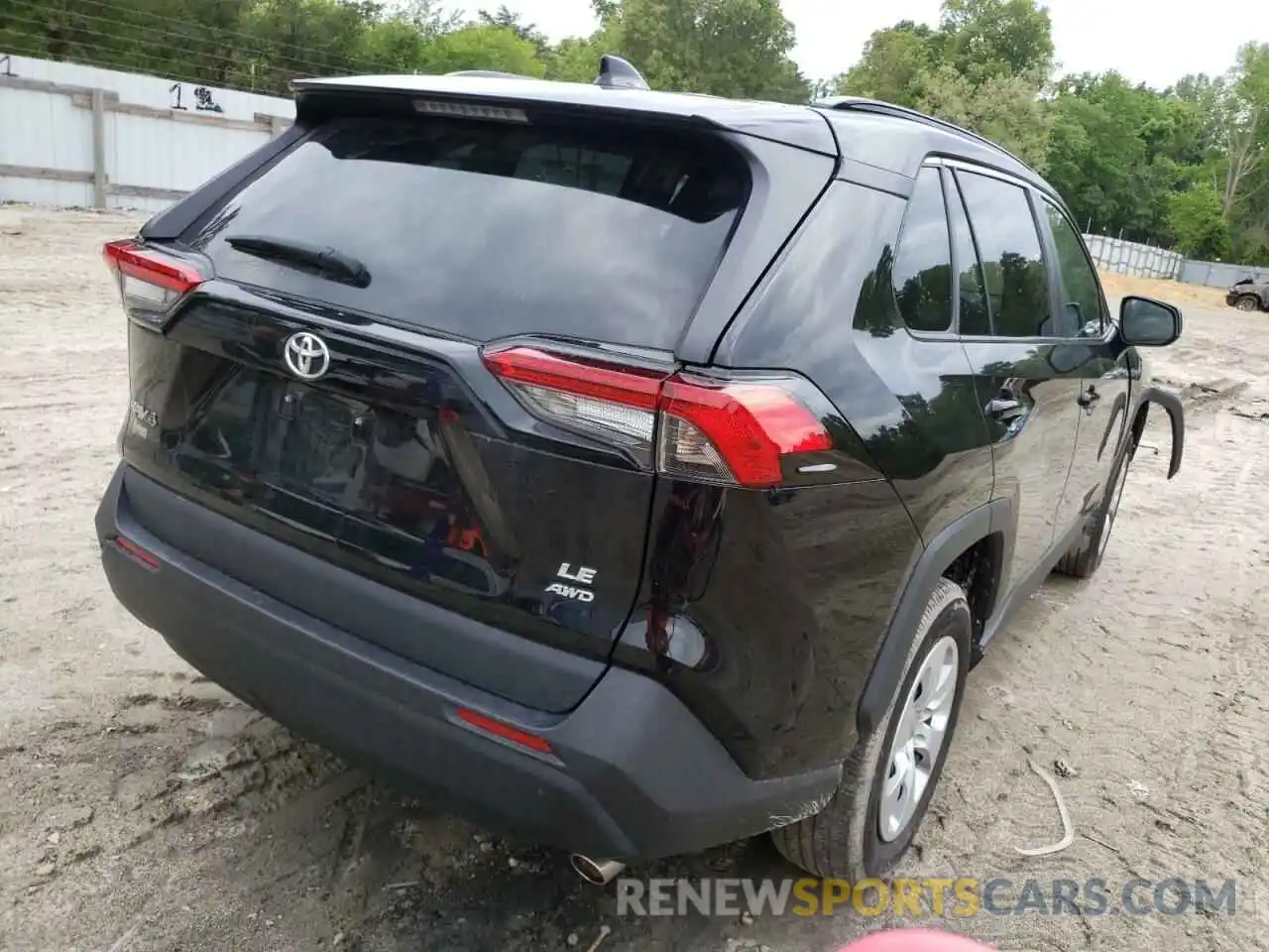 4 Photograph of a damaged car 2T3F1RFVXLC128360 TOYOTA RAV4 2020