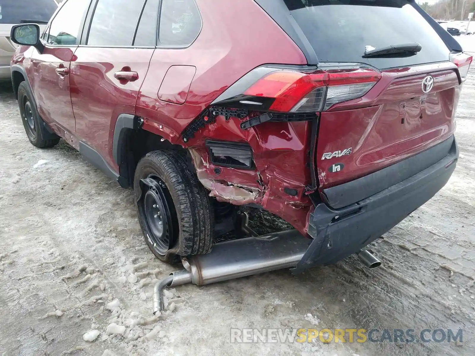 9 Photograph of a damaged car 2T3F1RFVXLC136152 TOYOTA RAV4 2020