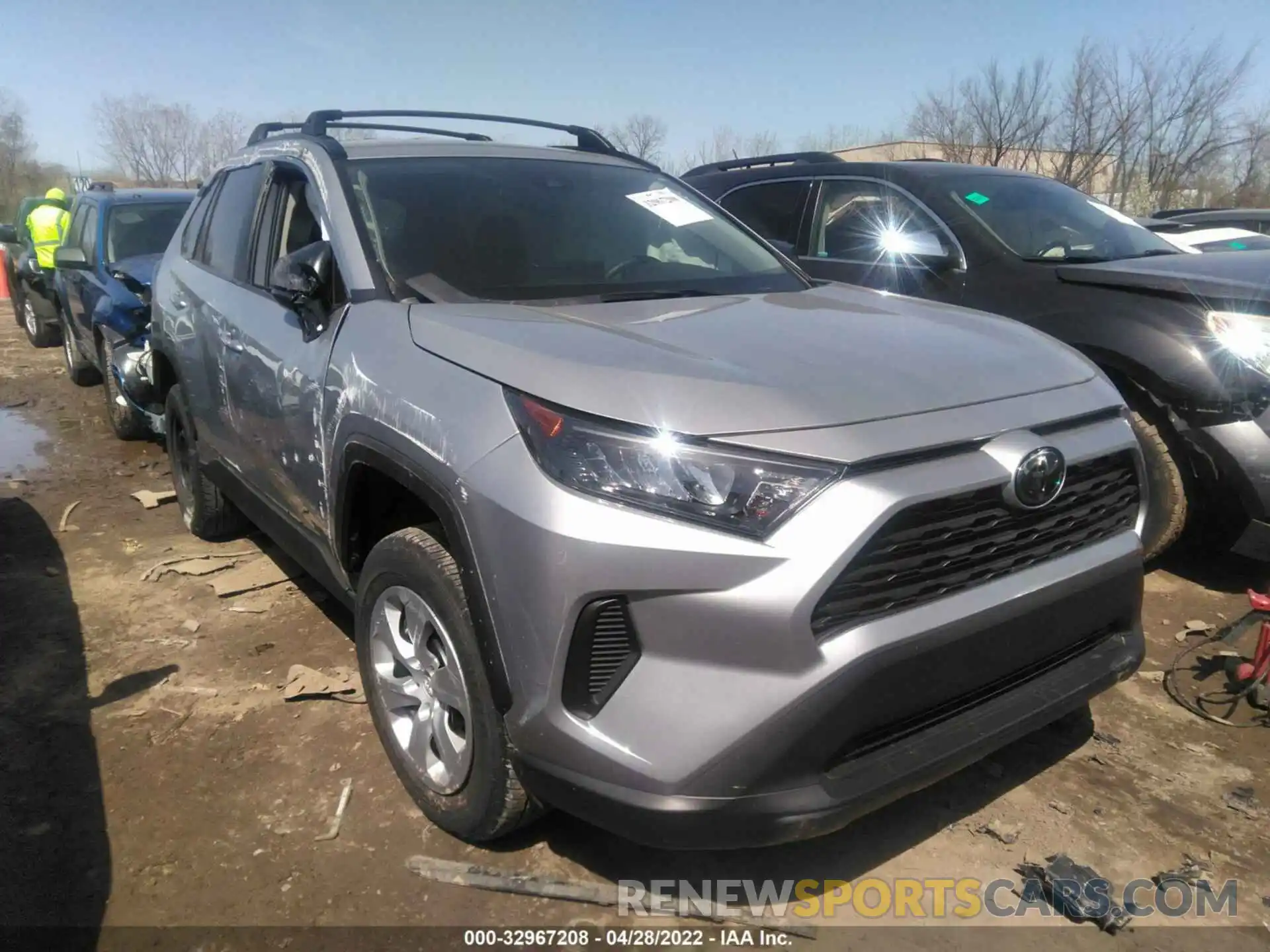 1 Фотография поврежденного автомобиля 2T3F1RFVXLW084357 TOYOTA RAV4 2020