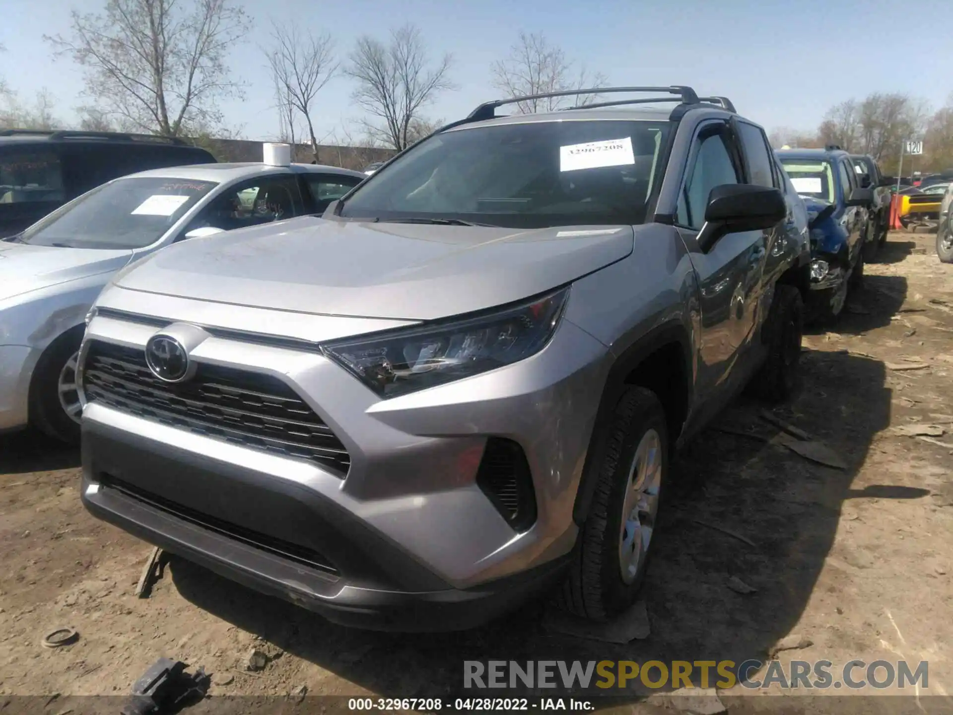 2 Photograph of a damaged car 2T3F1RFVXLW084357 TOYOTA RAV4 2020