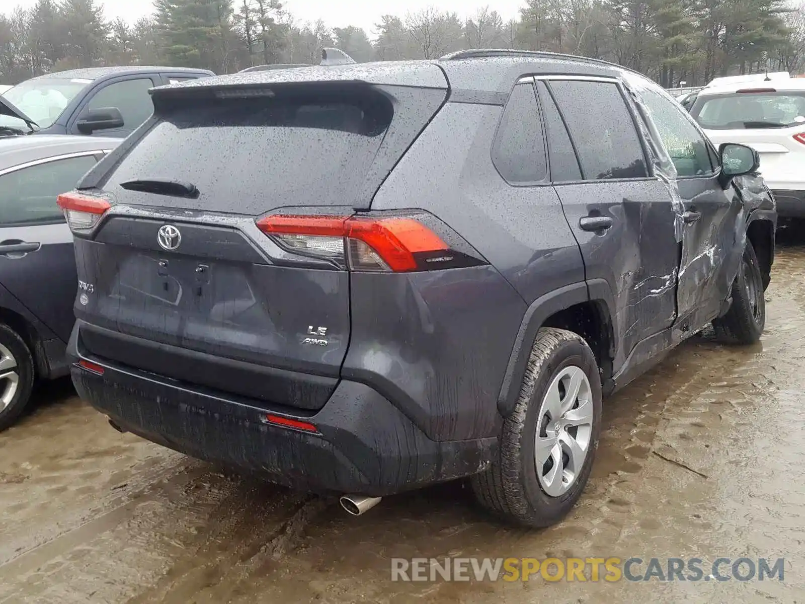 4 Photograph of a damaged car 2T3F1RFVXLW089106 TOYOTA RAV4 2020