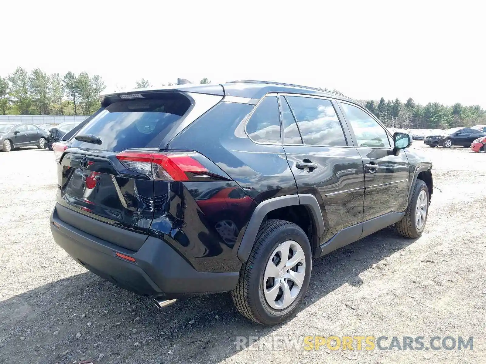 4 Photograph of a damaged car 2T3F1RFVXLW096413 TOYOTA RAV4 2020