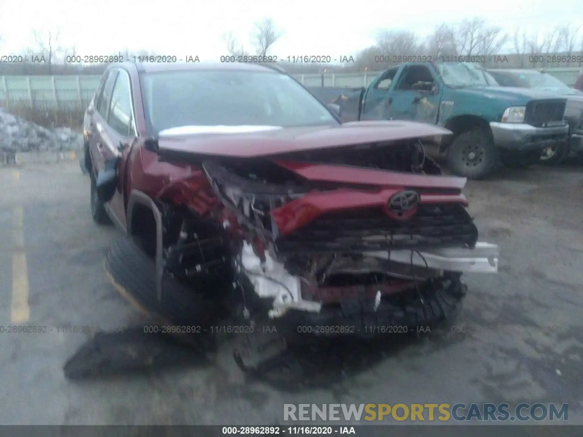 6 Photograph of a damaged car 2T3F1RFVXLW096427 TOYOTA RAV4 2020